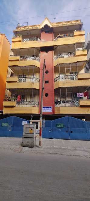 Bahagian luar