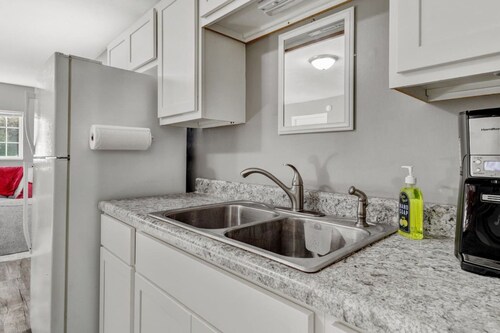 Located between Grand Rapids and Lansing, one bedroom apartment.