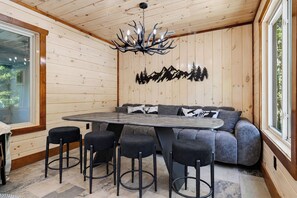 Dining - You Ultimate Smoky Mountain Escape (Gatlinburg)