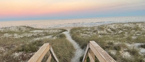 Strand