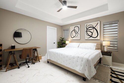 Los Ébanos House | Modern 3-Bedroom | Prime Location