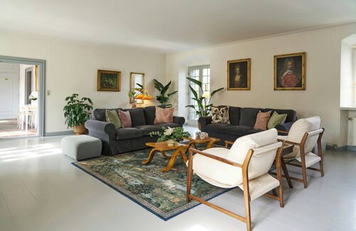 Gyldensteen Estate West Wing with moat views