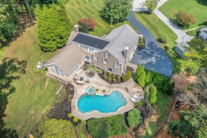 Unclassified image, 3 of 63, button - Massive Retreat Home by Overbrook Country Club Perfect for Wedding Parties (Bryn Mawr)