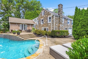 Unclassified image, 2 of 63, button - Massive Retreat Home by Overbrook Country Club Perfect for Wedding Parties (Bryn Mawr)