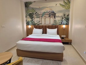 Deluxe Double Room - OnlyStay Raas Inn (Vrindavan)