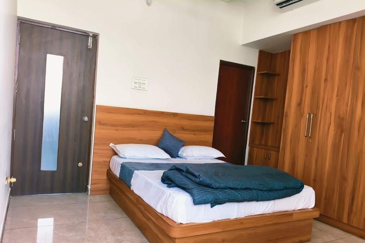 Deluxe Room, City View | WiFi (free)