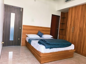 Deluxe Room, City View - Spoorthi Premium Suites (Mysuru)