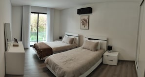 Unclassified image, 4 of 45, button - Spacious 4-bedroom pool house in Ribeira Brava with AC (Ribeira Brava)