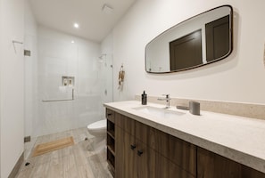 Bathroom - Vrbo Property (Cabo San Lucas)
