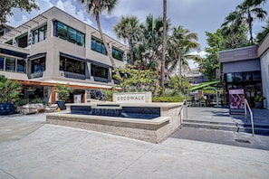 Interior - Cozy 1 Bedroom Unit Located in a Condo/hotel in the Heart of Coconut Grove-free Parking (Miami)