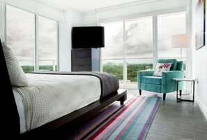 Interior - Private 2/2.5 bay View Apt. in Coconut Grove Hotel Includes Parking! (Miami)