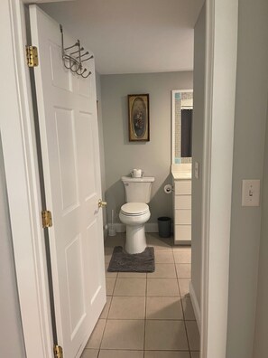 Bathroom - OVERSIZED 1BR/1BA Winter Seasonal Rental (New Hampton)