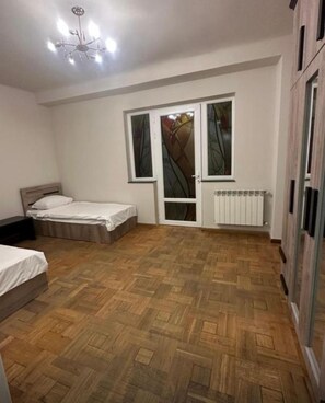 Unclassified image, 3 of 21, button - Alikhanyan House (Yerevan)