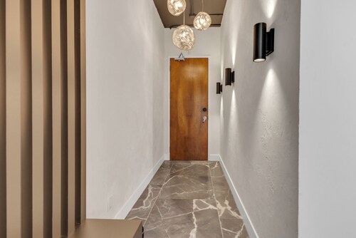 Green Living Loft - Luxury Wellness Stay - Parking