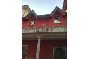 Exterior detail - Cozy apartment in the heart of Franciacorta and near Lake Iseo (Capriolo)