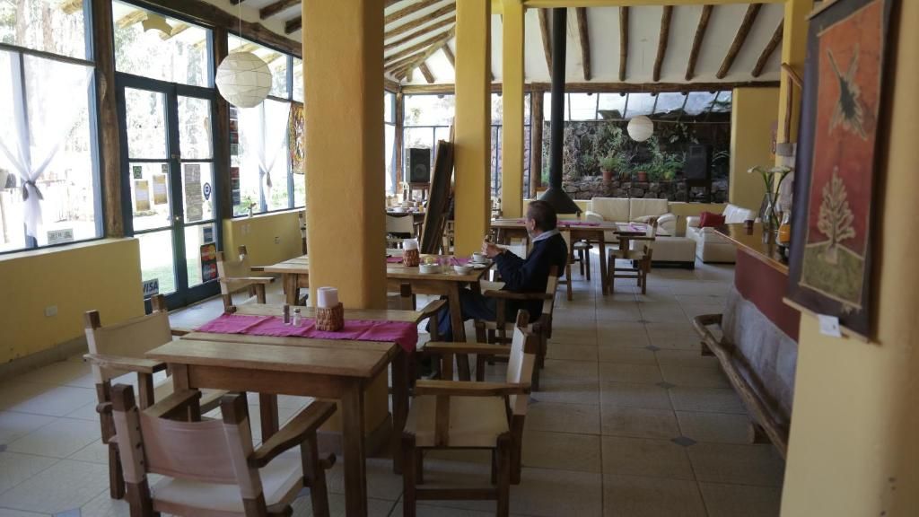 Double Room, Mountain View | Dining
