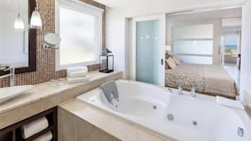 Suite, Balkon, Strandblick | Badezimmer