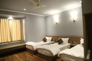 Ảnh chưa phân loại, 3 trong số 10 ảnh, nút