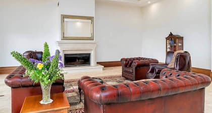 Hope Springs Farm - Verdelho Room