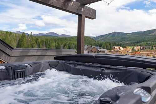 Sky High Colorado | Resort Views | Hot Tub