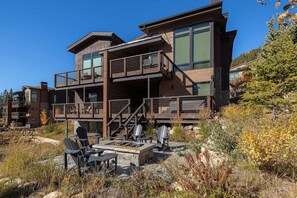 Outdoor fire pit in back yard - Lakota Evergreen | Slope Views | Private Hot Tub (Winter Park)