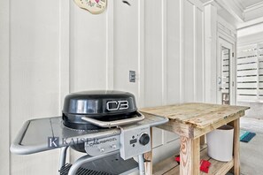 Grill and Fish Cleaning Station - Osprey 21 Osprey Sunshine by Kaiser Bayside Home Near the Beach & Community Pool (Orange Beach)