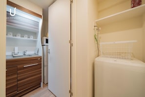 Private kitchen - unito residence SHINSAIBASHI East (Chuo-ku,)
