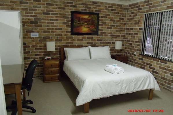 Room - Emerald Tropical Palms B&B (Coffs Harbour)