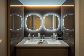 Bathroom - Sumu Asakusaa South (Taito)