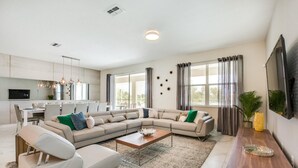 Room - 1521mc Amazing Champions Gate 8 Bedroom 5 Bed (Davenport)