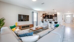 Room - 1521mc Amazing Champions Gate 8 Bedroom 5 Bed (Davenport)
