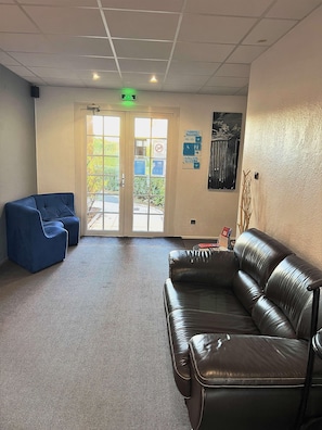 Lobby - Kyriad Direct Reims Bezannes (Reims)