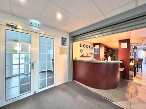 Lobby - Kyriad Direct Reims Bezannes (Reims)