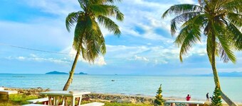 Ava Beach Pakbara