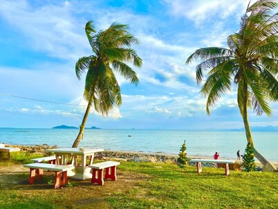 Ava Beach Pakbara