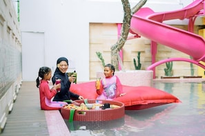 Pool - Luxury Malioboro Hotel (Yogyakarta)