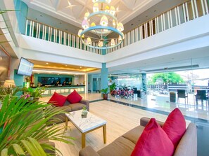 Lobby - Luxury Malioboro Hotel (Yogyakarta)