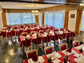 Unclassified image, 3 of 19, button - Hotel Waldhof (Buerglen)