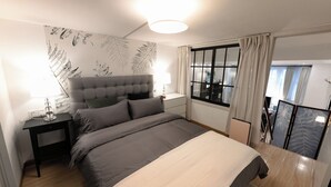 Comfort Suite | Meja, ruang kerja komputer riba, Wi-fi percuma 