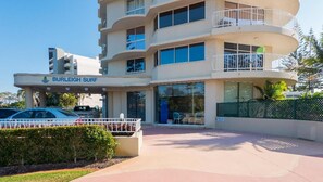 Exterior - Burleigh Surf 18th Floor Spectacular Ocean Views (Gold Coast)