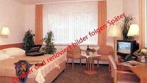 Room - Ladiges Gasthof (Holm)