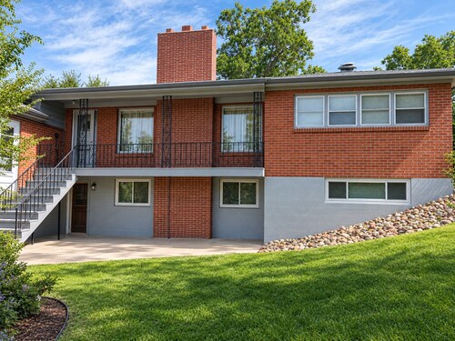 Modern 2BR Mid-Term Stay in Littleton, CO