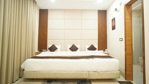 Family Suite, Garden View | In-room safe, soundproofing, WiFi (free) - Hotel Shri Radha Krishnam (Barsana)