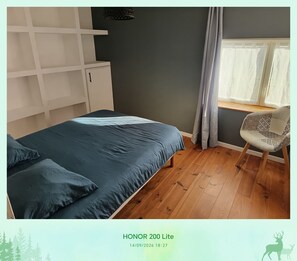 Room - Vrbo Property (Terres-de-Haute-Charente)