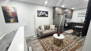 Unclassified image, 5 of 12, button - Cozy Laneway Suite in Harbour Landing (Regina)