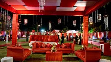 Area banquet outdoor