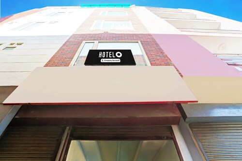 Hotel O by OYO Sector 45
