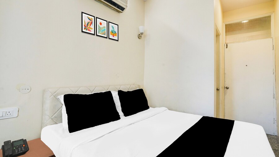 Hotel O Collectorate Circle