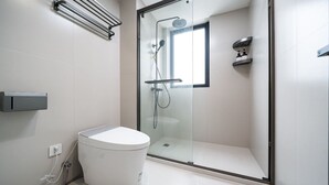 Suite | Bathroom - Tonight Homestay West Nanjing Road Shanghai Taigu Building (Shanghai)