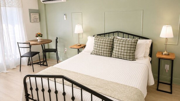 Room - Cadillac Mimo Suites (Miami)